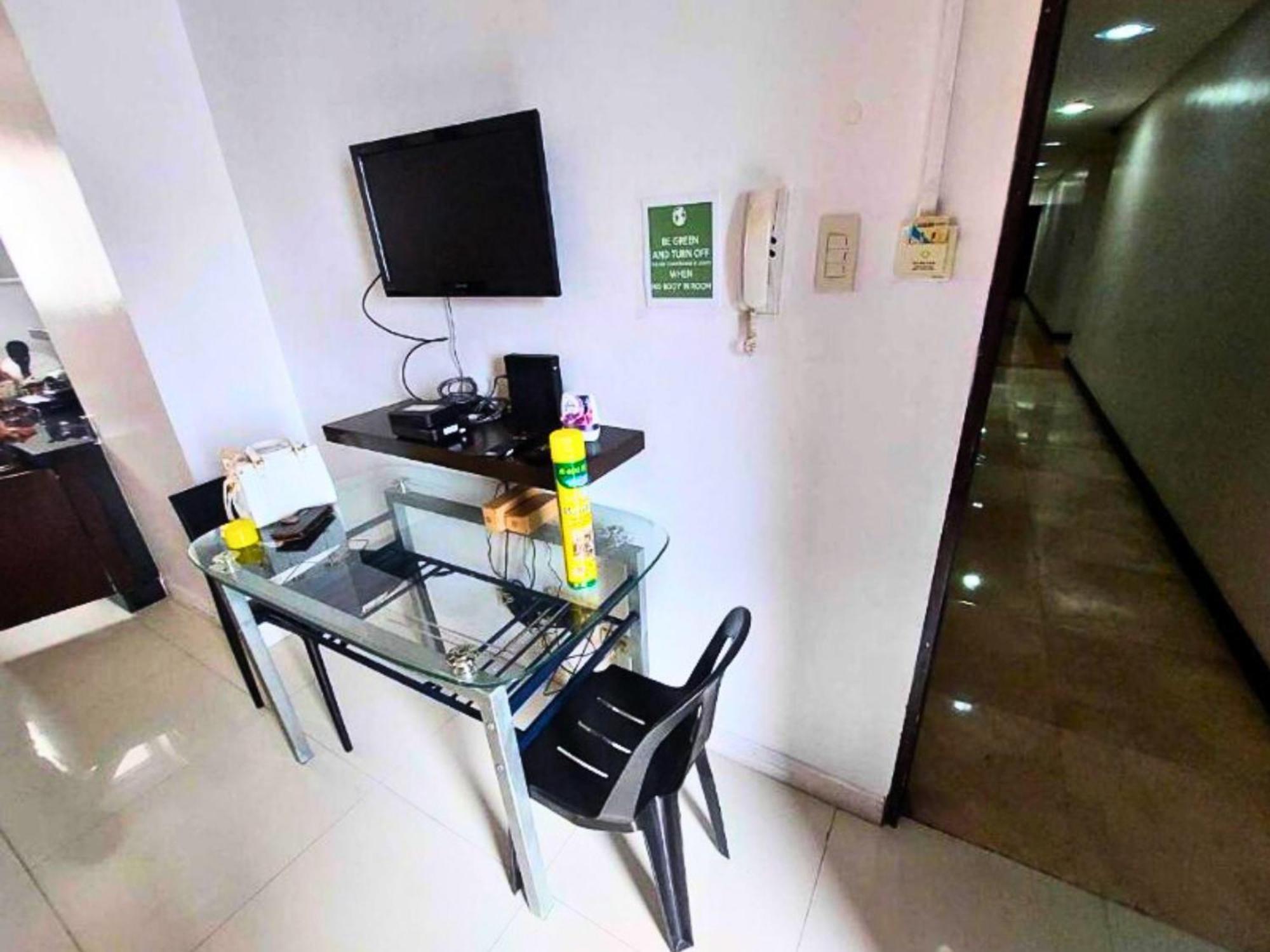 Near Us Embassy X Free Unlimited Pool, Massage & Sauna Access X Promo This Month! Explore Deluxe Studio W Balcony In Manila Perfectly Situated Near Naia Airport, Heart Of Manila Updated 2025 Price For Your Unforgettable Ultimate Staycation Experience المظهر الخارجي الصورة